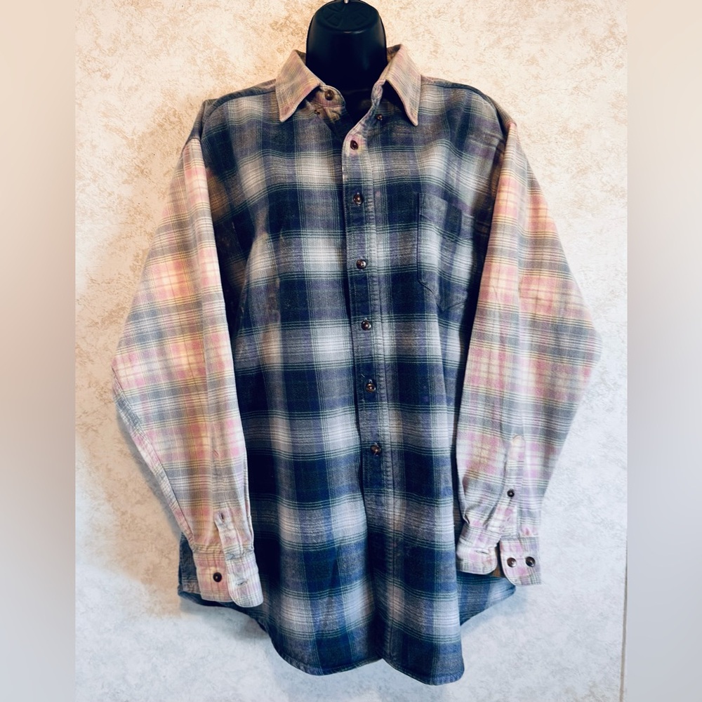 Britches Great Outdoors Men's Size XL Bleached Distressed Flannel Purple Green